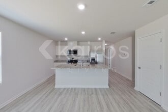 14220 Ruffian Ave in Denham Springs, LA - Building Photo - Building Photo
