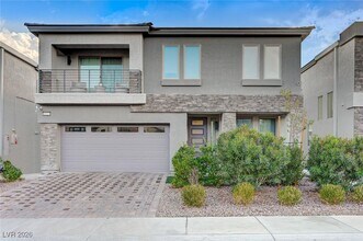 6723 Tangled Vines Ave in Las Vegas, NV - Building Photo - Building Photo