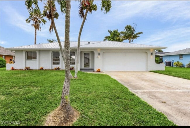 property at 2031 SE 25th Ln