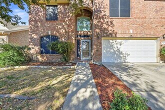 3833 Tidball Dr in Fort Worth, TX - Building Photo - Building Photo