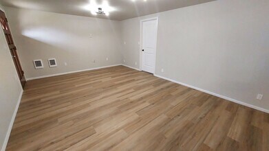 7805 51st Ave NE in Marysville, WA - Building Photo - Building Photo