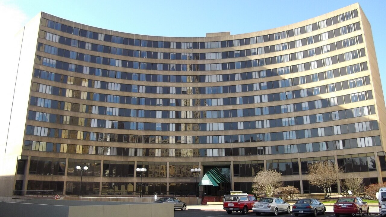 100 Wells St in Hartford, CT - Building Photo