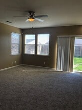 416 Morena Dr in Los Banos, CA - Building Photo - Building Photo