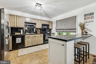 205 Rolling Hill Ct in Stafford, VA - Building Photo - Building Photo