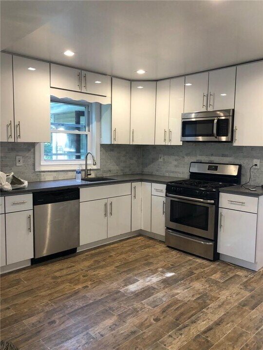 3 Whippoorwill Trail in Monroe, NY - Building Photo