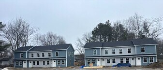 215 Saco Ave in Old Orchard Beach, ME - Building Photo