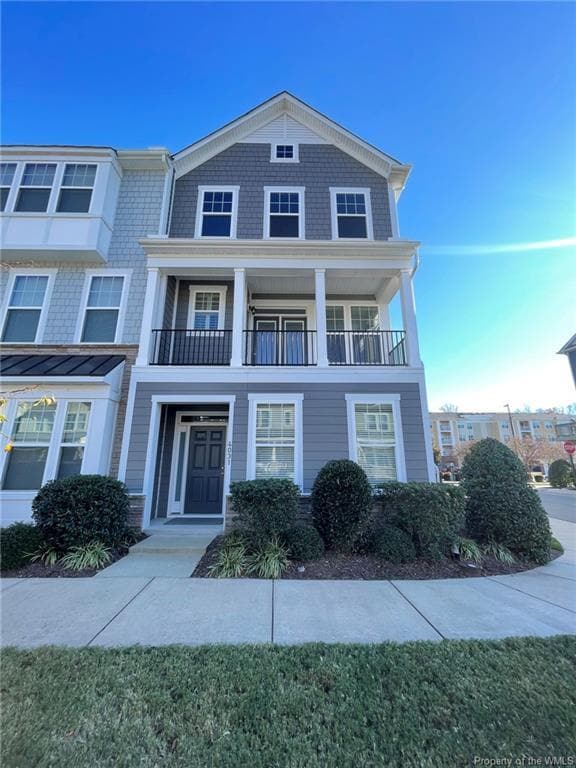 property at 4031 Prospect St