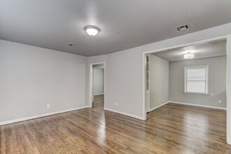 3012 NW 48th St in Oklahoma City, OK - Building Photo - Building Photo