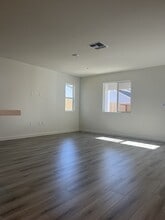 2196 Orlin Dr in Yuba City, CA - Building Photo - Building Photo