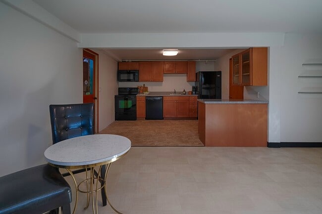 540 N 83rd St, Unit Unit B