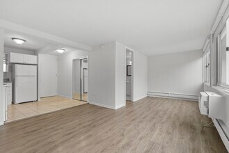 1356 N Dearborn St, Unit 16B in Chicago, IL - Building Photo - Building Photo