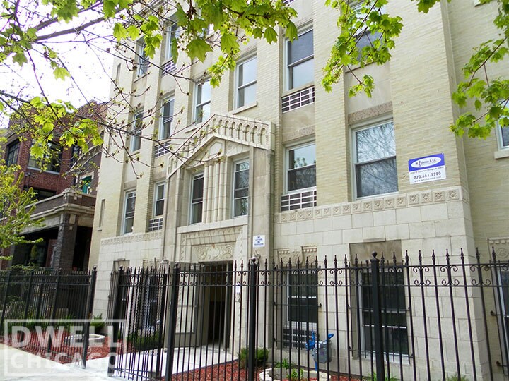 1840 N Humboldt Blvd, Unit 304 in Chicago, IL - Building Photo