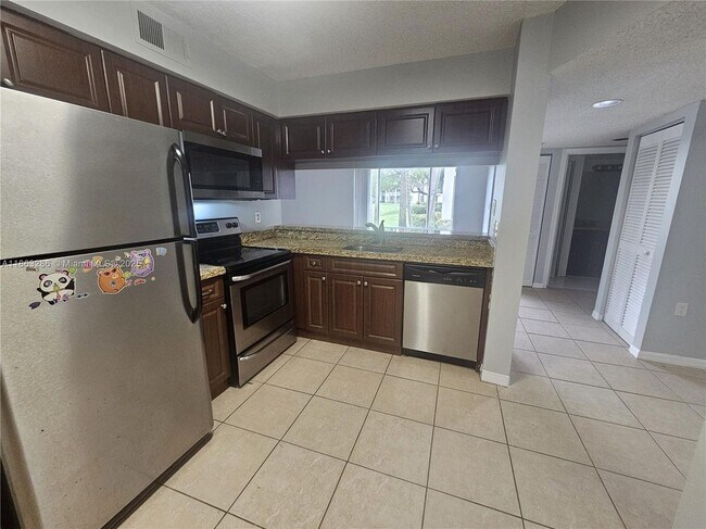 8106 Glenmoor Dr in West Palm Beach, FL - Building Photo - Building Photo