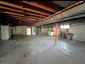 802 E 75th Terrace in Kansas City, MO - Foto de edificio - Building Photo