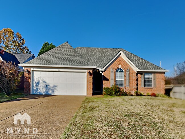 property at 961 Jessica Lauren Cove