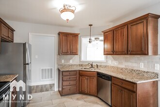 40 Pinewinds Ct in Clayton, NC - Building Photo - Building Photo