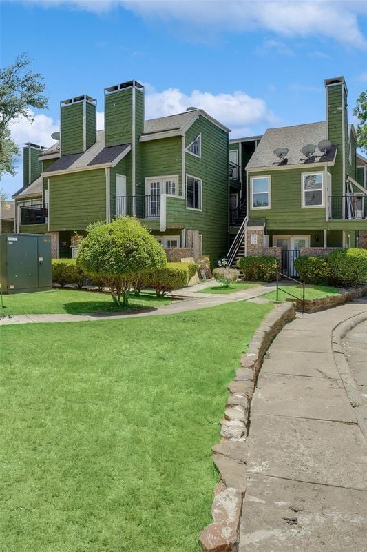 property at 9815 Walnut St