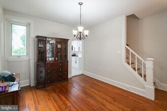 295 Hermitage St in Philadelphia, PA - Building Photo - Building Photo