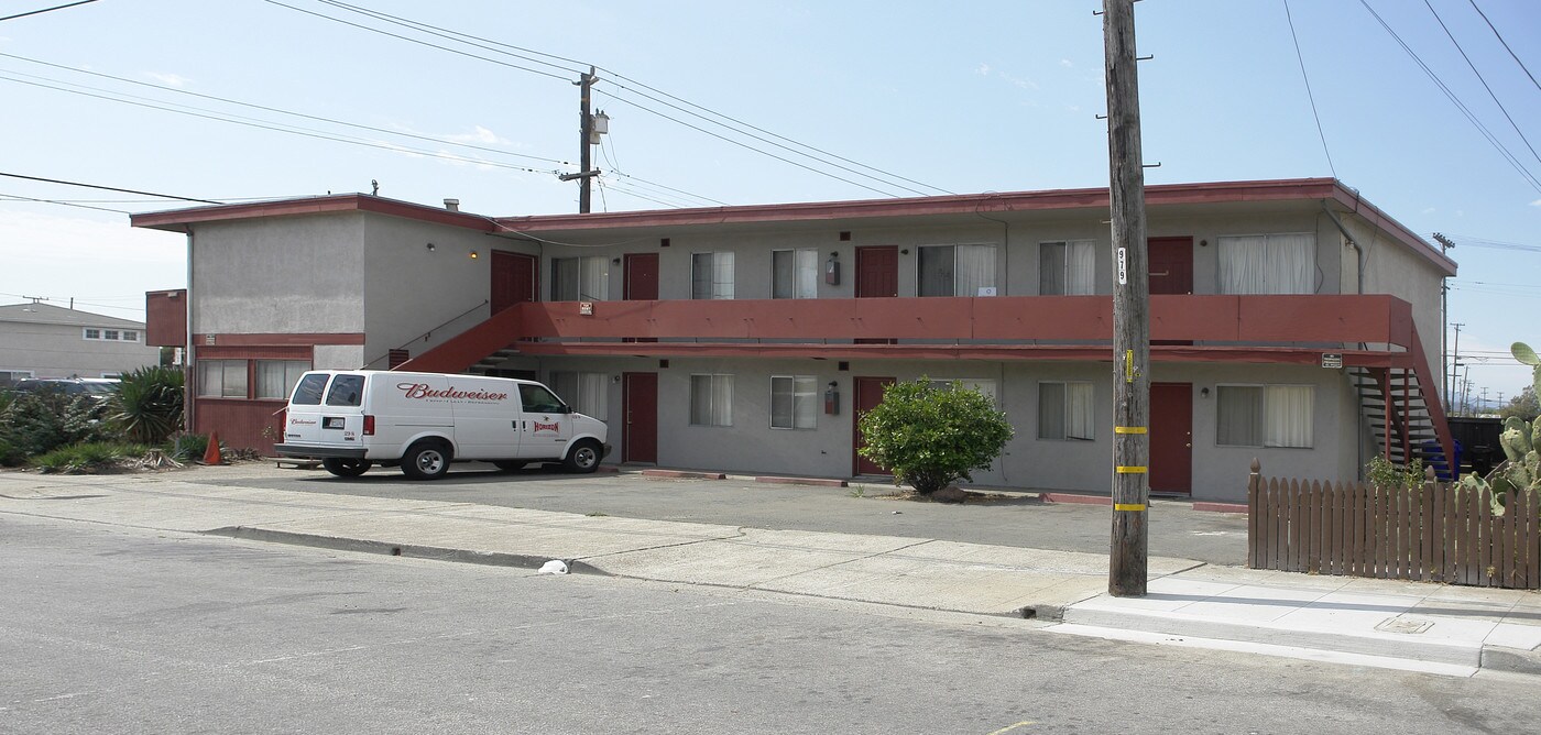 1333 Market Ave in San Pablo, CA - Building Photo