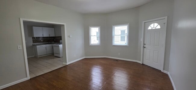 86 Sanford Ave, Unit 1
