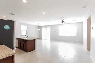 16636 W Jenan Dr in Surprise, AZ - Building Photo - Building Photo