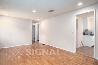 5040 Oak Leaf Cir in Adamsville, AL - Building Photo - Building Photo