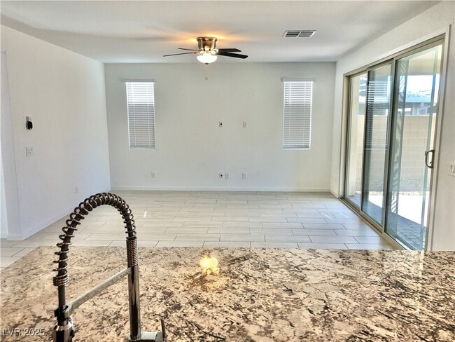 767 Tallgrass St in Las Vegas, NV - Building Photo - Building Photo
