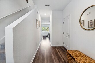 6359 Kay Morgan Ln in Gibsonton, FL - Building Photo - Building Photo