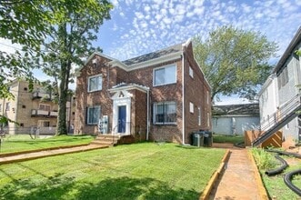 4609 Quarles St NE in Washington, DC - Foto de edificio - Building Photo