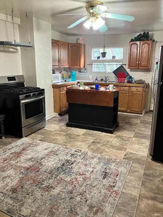 447 3rd St in Troy, NY - Building Photo