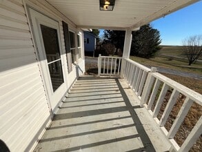 992 US-25W in Dandridge, TN - Building Photo - Building Photo