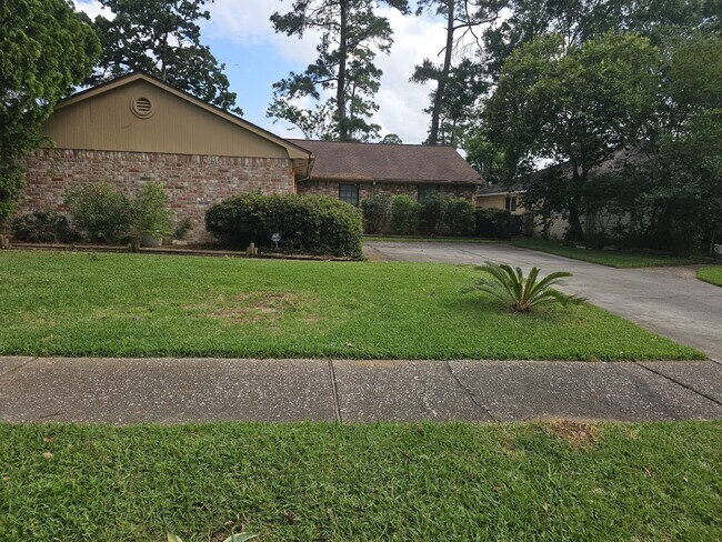 property at 5910 Bridgegate Dr