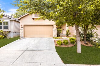7222 Sunny Day in San Antonio, TX - Building Photo - Building Photo