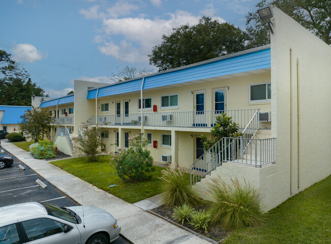 Trollie Lane Apartments in Jacksonville, FL - Foto de edificio - Building Photo