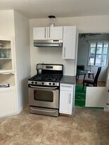 6228 Stewart St in San Diego, CA - Building Photo