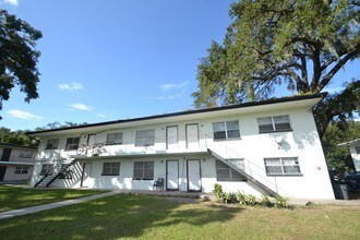 Tall Oaks Apartments in Orlando, FL - Building Photo - Building Photo