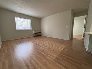 1602 Brookside Dr in St. Joseph, MO - Building Photo - Building Photo