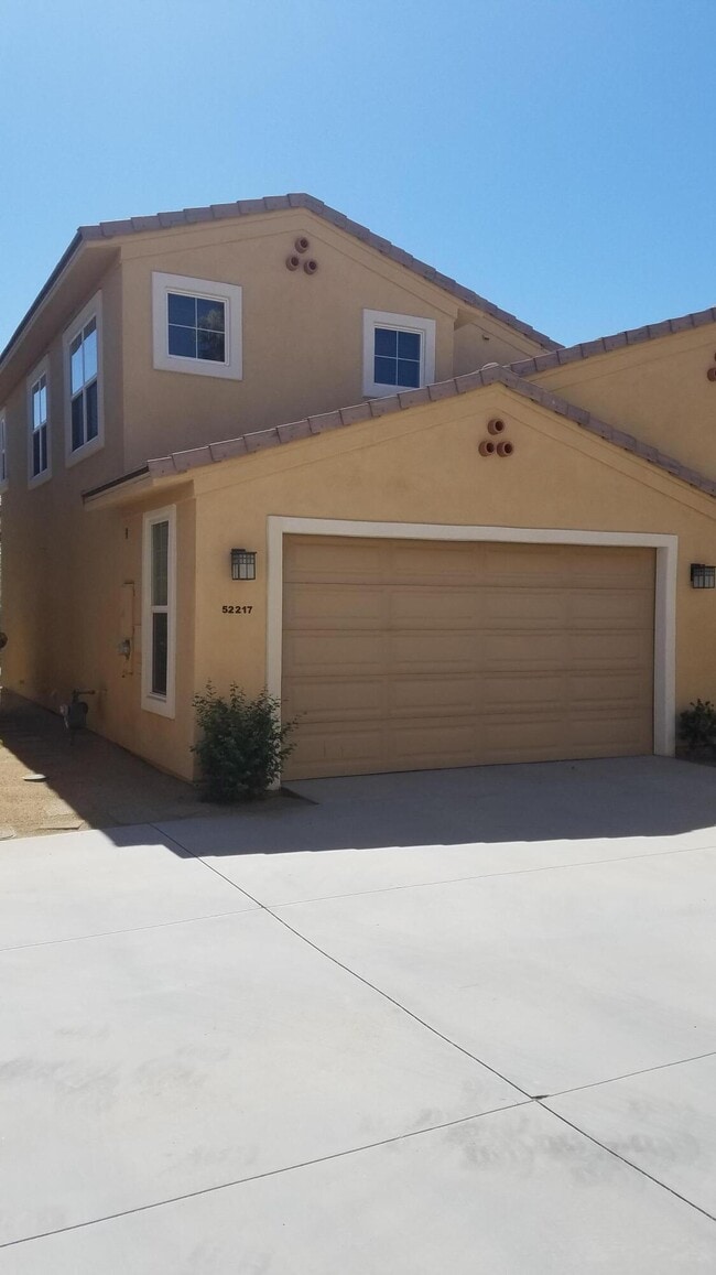 52430 Hawthorn Ct in La Quinta, CA - Building Photo - Building Photo