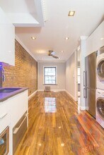 221 E 11th St in New York, NY - Building Photo - Building Photo