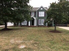 9815 Cooper Run Ln in Charlotte, NC - Building Photo