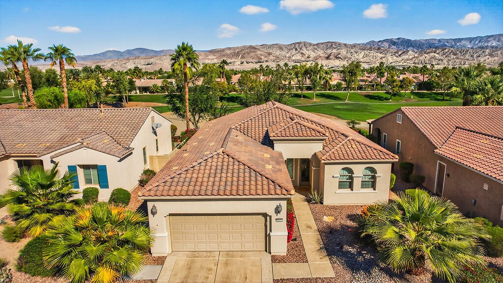 81112 Avenida Lorena in Indio, CA - Building Photo