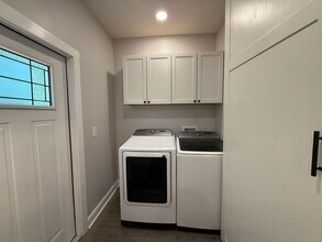 1253 E Broad St in Athens, GA - Building Photo - Building Photo