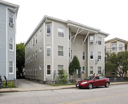 270-272 Mechanic St in Southbridge, MA - Building Photo
