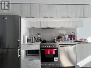 181 Dundas St E in Toronto, ON - Building Photo - Building Photo