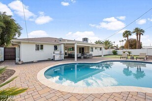 8102 E Mulberry St in Scottsdale, AZ - Building Photo