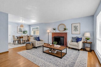 1714 Pole Line Rd in Davis, CA - Building Photo - Building Photo