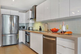 90 NE 17th St in Miami, FL - Building Photo - Building Photo