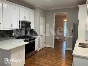 1916 Strawberry Ln in Birmingham, AL - Building Photo - Building Photo