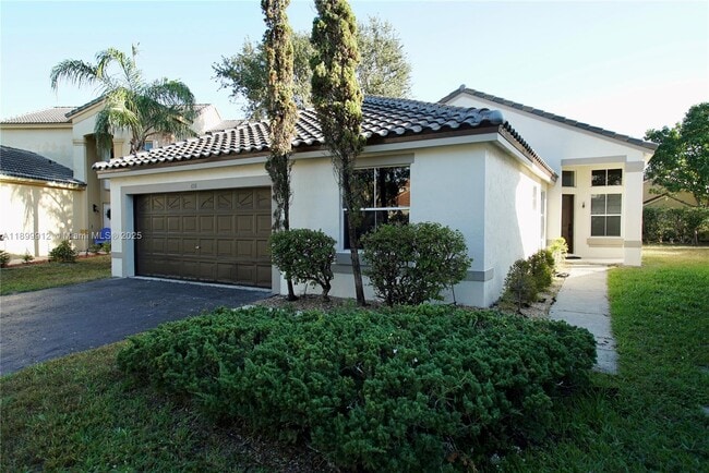 658 Stanton Dr in Weston, FL - Building Photo - Building Photo