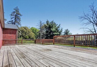 4451 Motter Ln in Camp Hill, PA - Building Photo - Building Photo